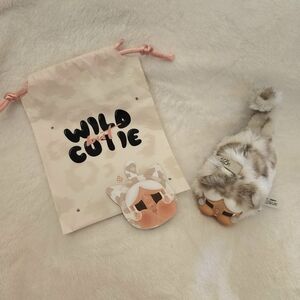 POP MART CRYBABY Wild But Cutie Vanilla Cutie Vinyl Face Plush 💗